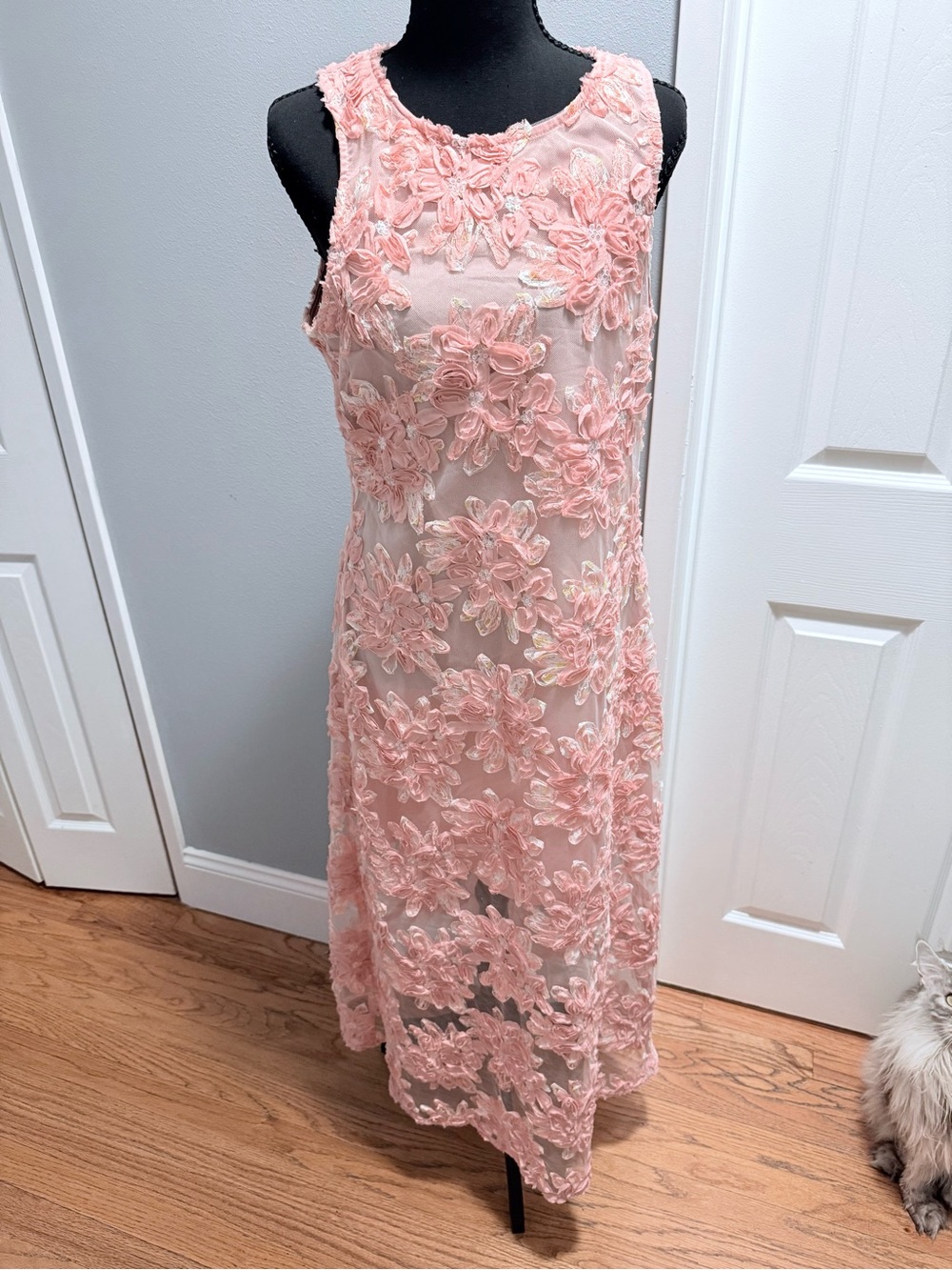 ENDLESS ROSE Textured Sleeveless Maxi Dress Pink Floral Sequin M NWT